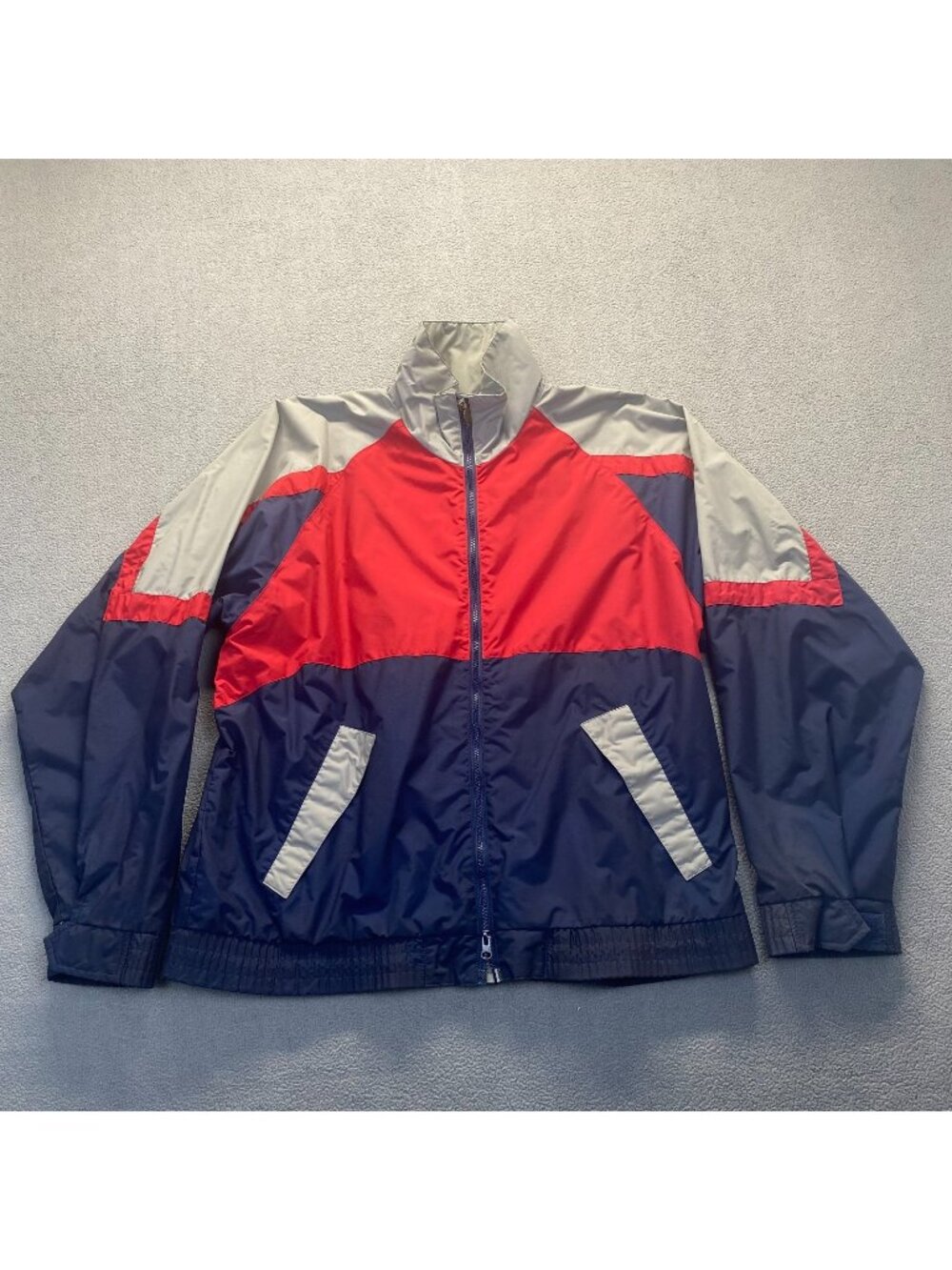Vintage Antigua WINDBREAKER Men's Size XL Full Zip Color Block Jacket,Pockets